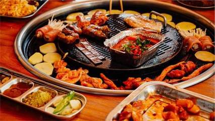 開(kāi)業(yè)即登頂，四個(gè)月狂開(kāi)13店，“肉小哥”如何靠甜品引爆美食江湖？